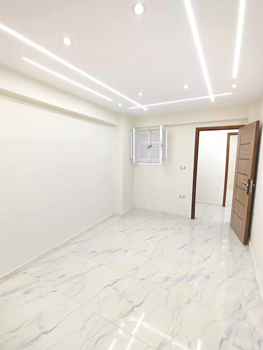 https://aqarmap.com.eg/ar/listing/7067309-for-sale-alexandria-lsywf-el-falki