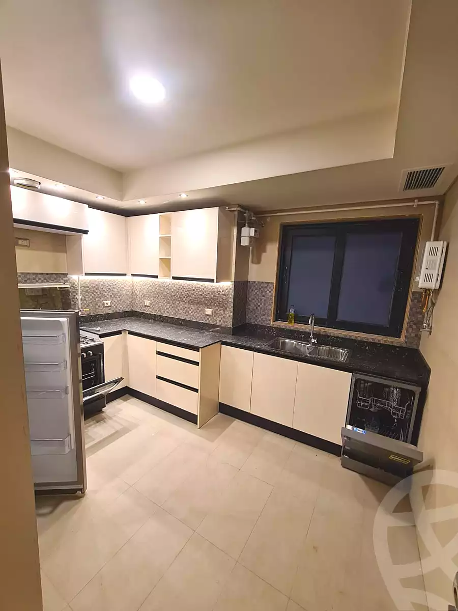 https://aqarmap.com.eg/ar/listing/7067430-for-rent-cairo-new-cairo-compounds-the-water-way
