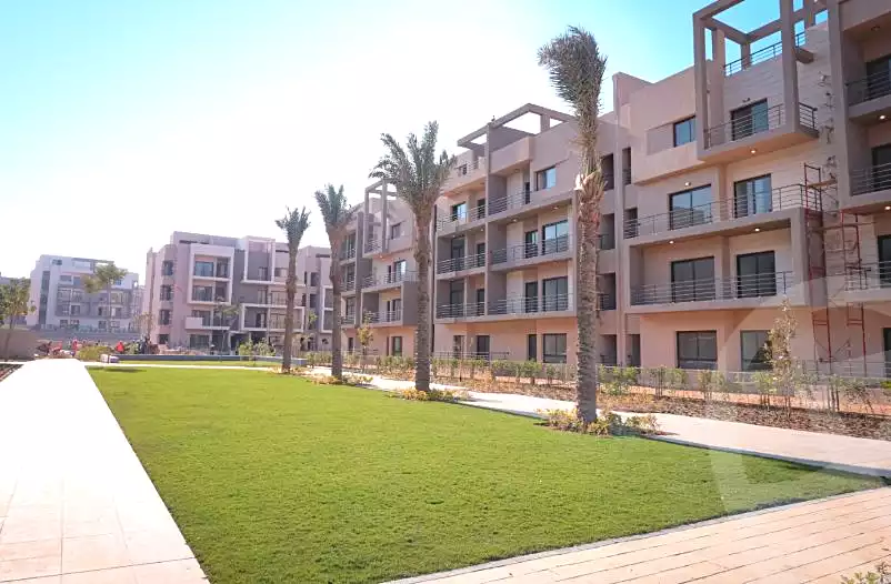 https://aqarmap.com.eg/en/listing/6989446-for-sale-cairo-new-cairo-compounds-fifth-square