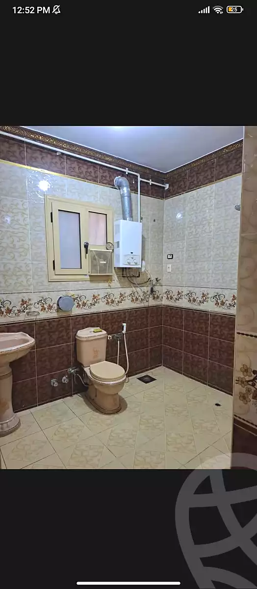 https://aqarmap.com.eg/en/listing/7067538-for-rent-cairo-ain-shams-ahmed-esmat-st