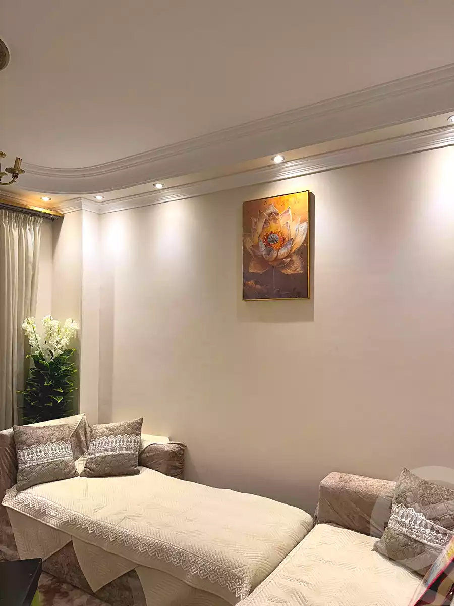 https://aqarmap.com.eg/ar/listing/7067539-for-rent-cairo-new-cairo-compounds-el-ashrafia