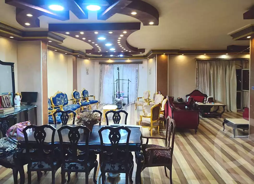 https://aqarmap.com.eg/ar/listing/7067581-for-sale-cairo-helwan-hadayek-helwan-nile-corniche-st