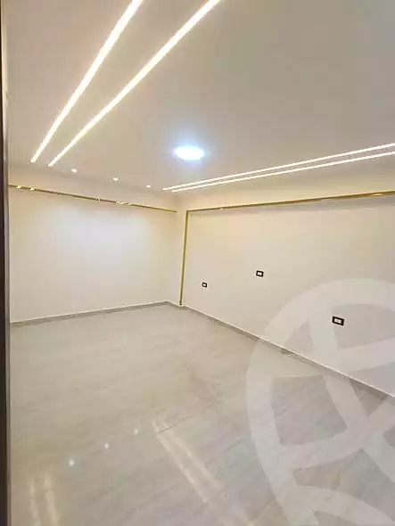 https://aqarmap.com.eg/ar/listing/7067609-for-sale-alexandria-lsywf-el-falki