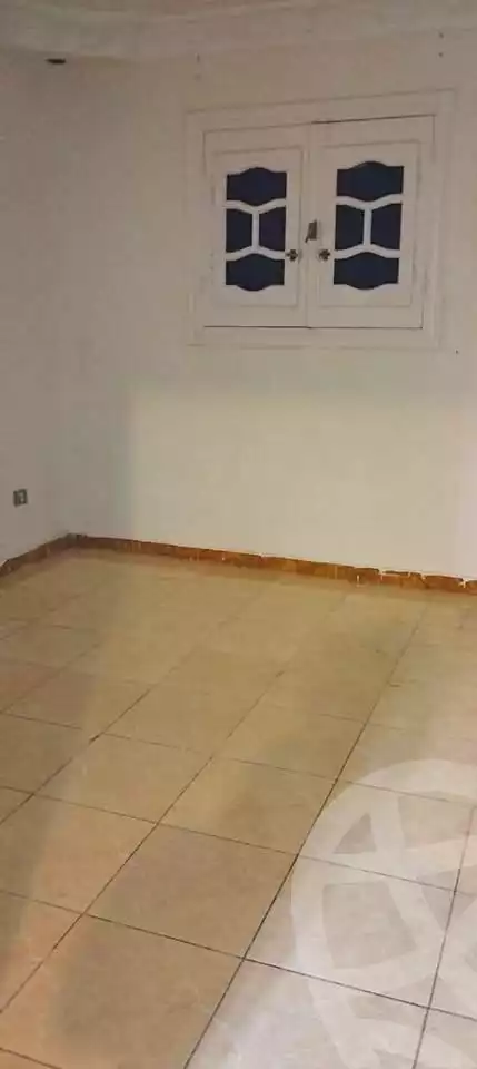 https://aqarmap.com.eg/en/listing/7067893-for-rent-alexandria-ganaklis-shr-mrtdy-bsh