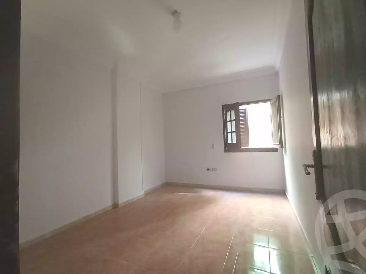 https://aqarmap.com.eg/ar/listing/7068005-for-rent-cairo-new-cairo-jml-bd-lnsr