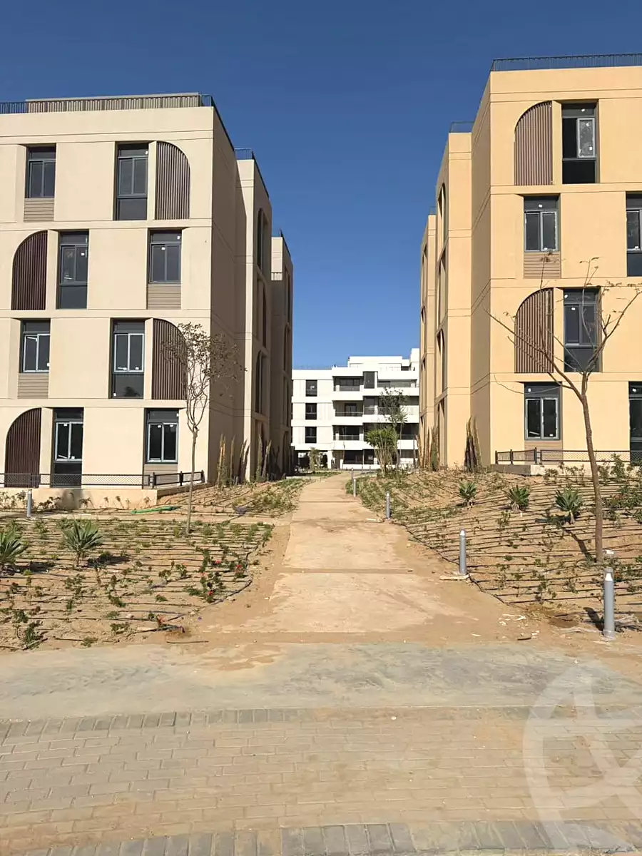 https://aqarmap.com.eg/ar/listing/7068055-for-sale-cairo-el-sheikh-zayed-city-lshykh-zyd-ljdyd-vye
