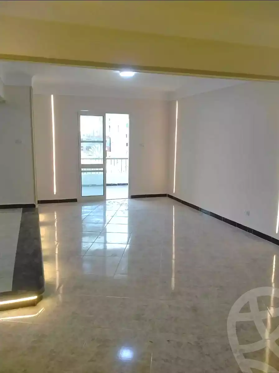 https://aqarmap.com.eg/ar/listing/7068125-for-sale-alexandria-al-agamy-el-hanouvel-al-haded-we-al-soulb-st