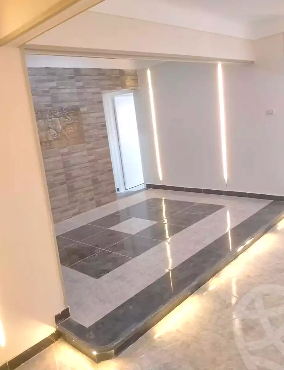 https://aqarmap.com.eg/ar/listing/7068125-for-sale-alexandria-al-agamy-el-hanouvel-al-haded-we-al-soulb-st