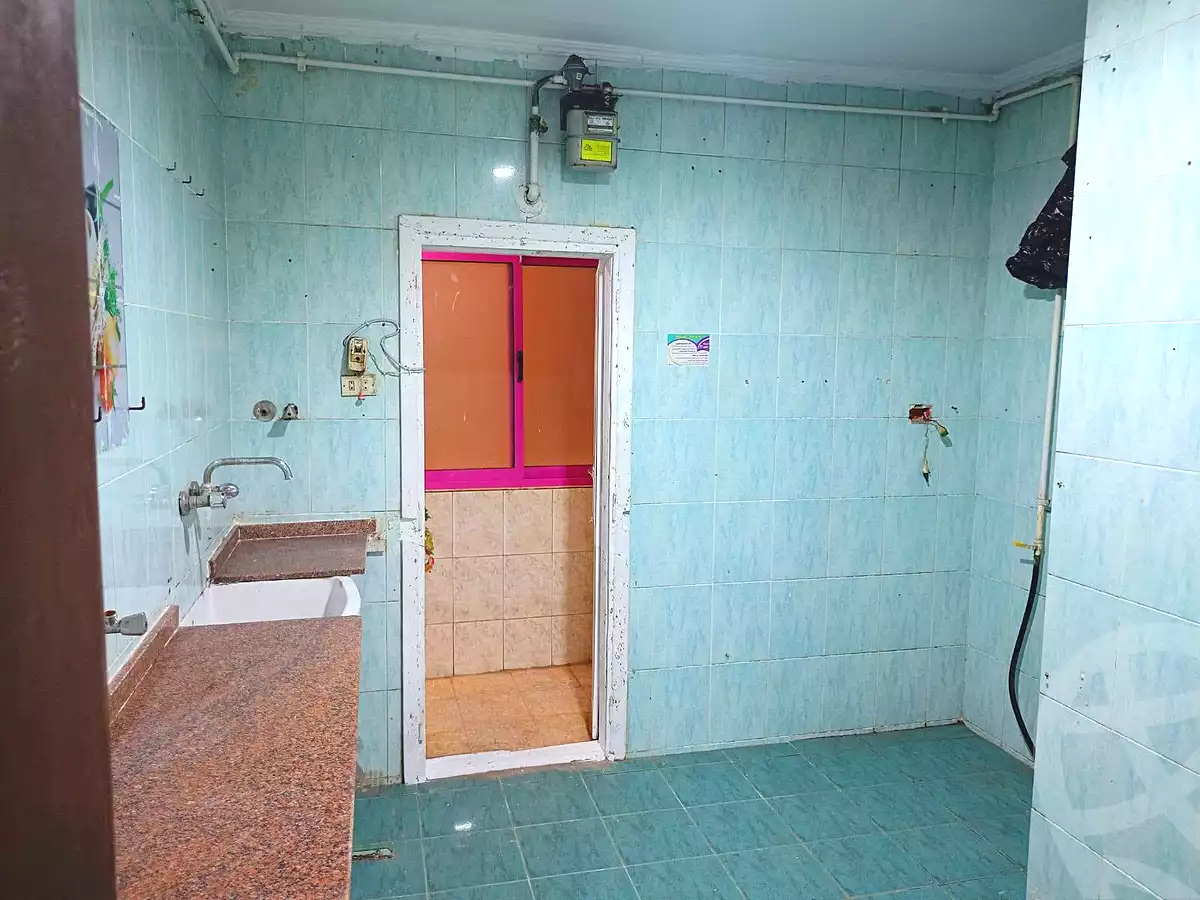 https://aqarmap.com.eg/ar/listing/7068127-for-rent-alexandria-el-asafra-sadiqat-al-ketab-al-moqadas-st