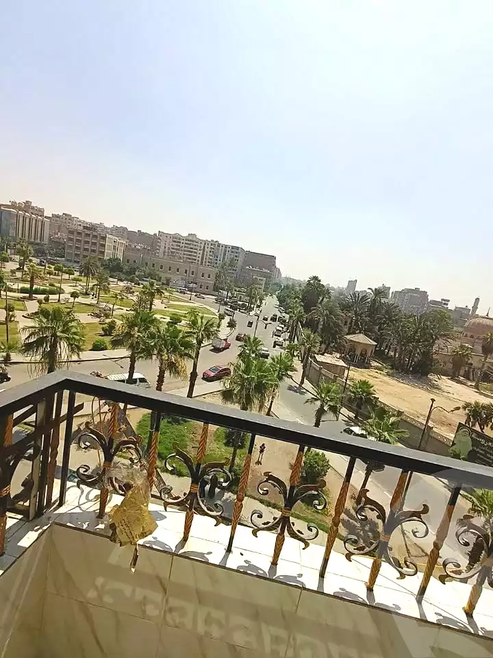 https://aqarmap.com.eg/ar/listing/7068548-for-sale-cairo-helwan-ahmed-enci-st
