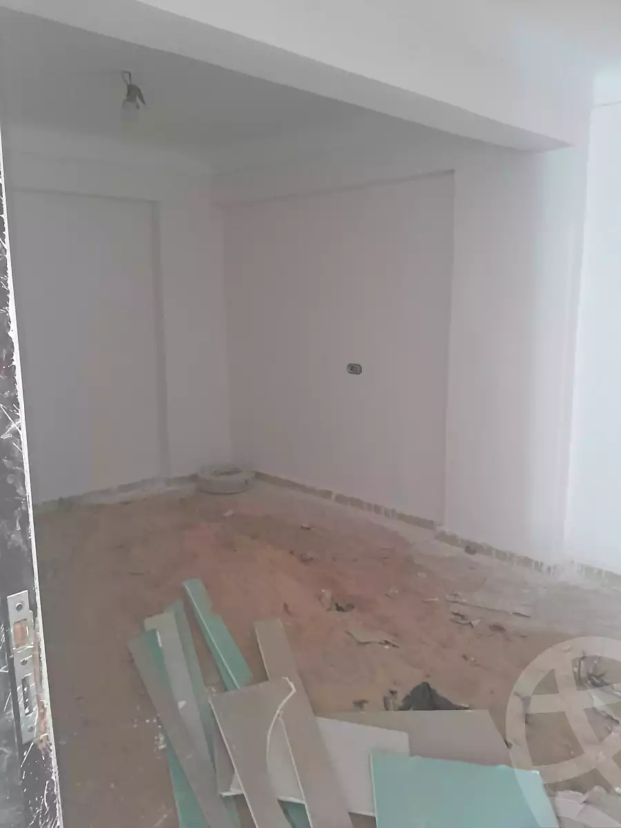 https://aqarmap.com.eg/ar/listing/7068628-for-sale-alexandria-al-agamy-el-hanouvel-el-salam-st