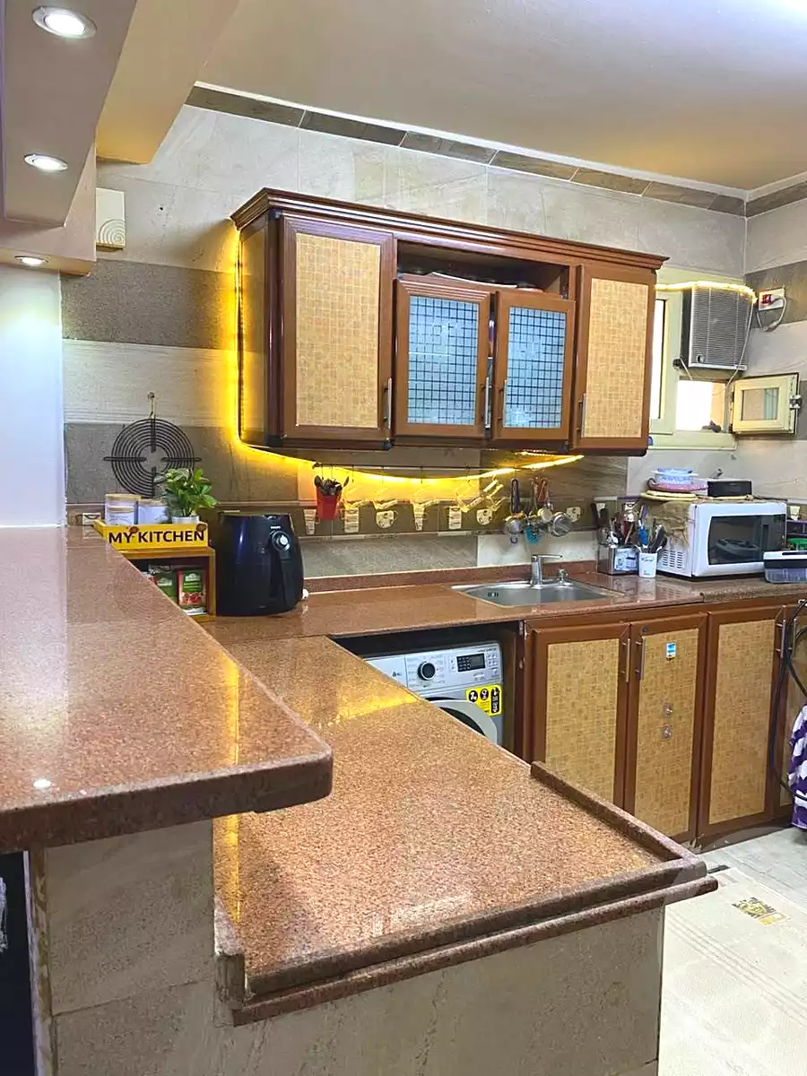 https://aqarmap.com.eg/ar/listing/7068726-for-sale-cairo-ain-shams-ain-shams-el-sharkia