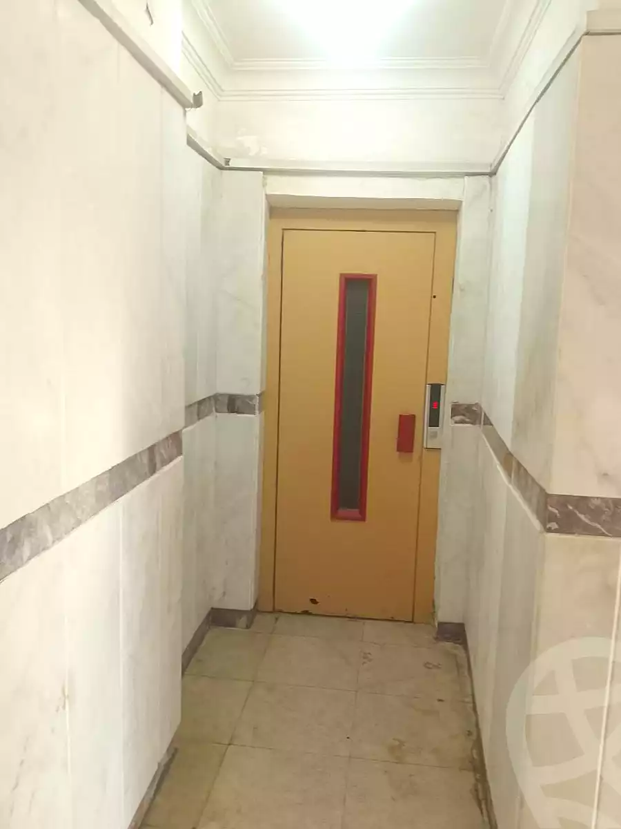 https://aqarmap.com.eg/ar/listing/7068857-for-sale-cairo-new-cairo-el-narges-el-narges-omarat-abdul-rahman-al-rafie-st