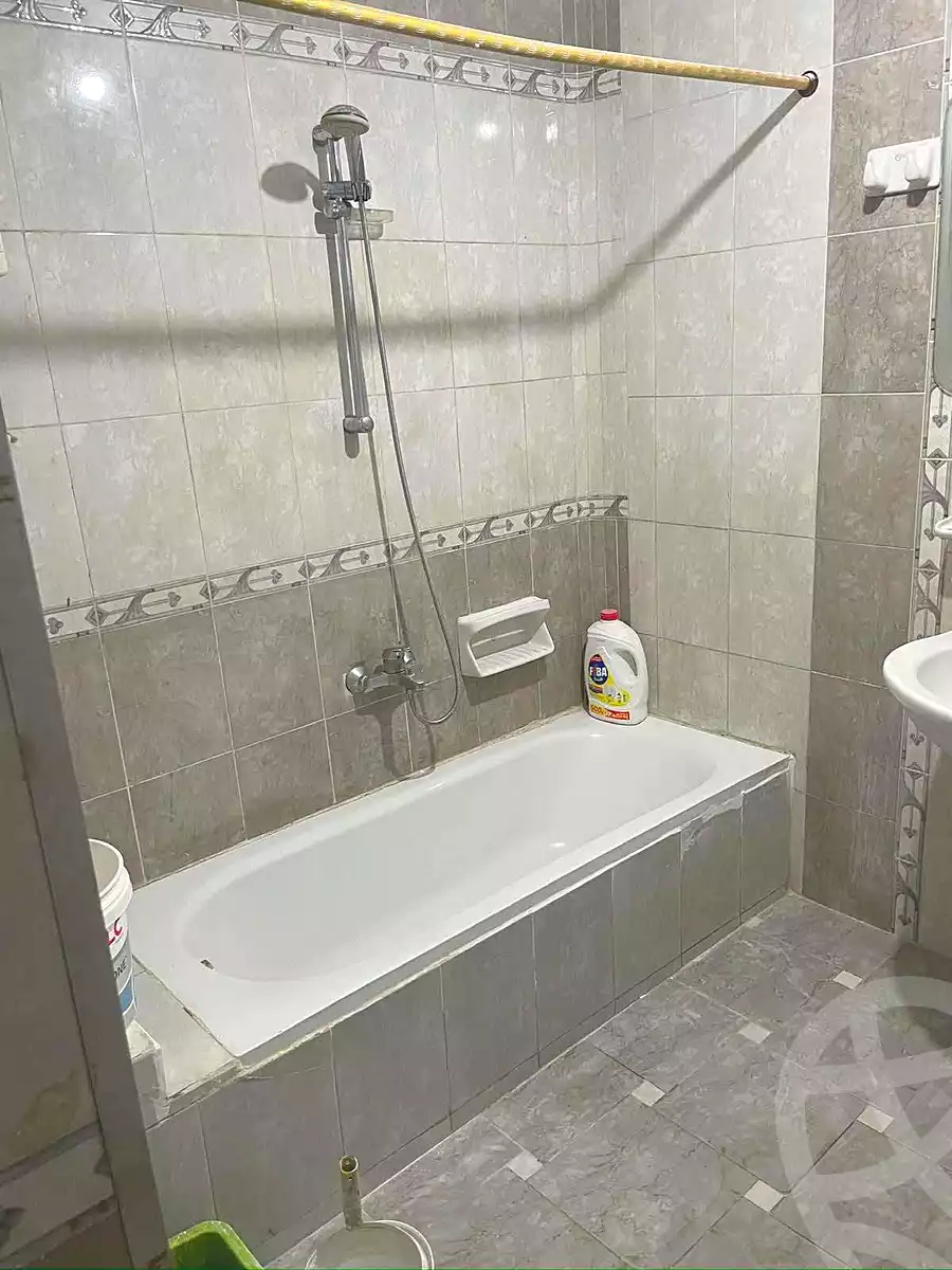 https://aqarmap.com.eg/ar/listing/7068899-for-rent-cairo-helwan-el-ezba-el-qebliah-ragheb-st