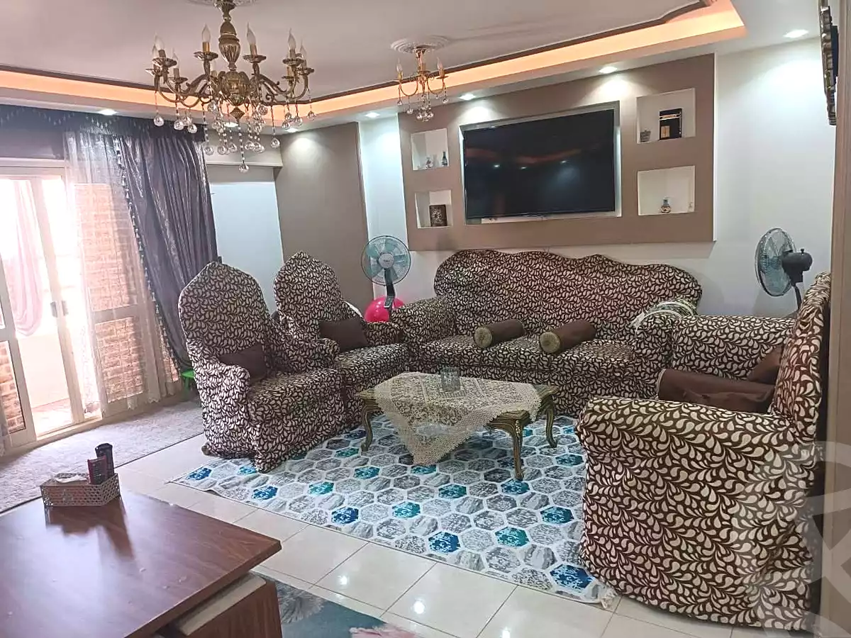 https://aqarmap.com.eg/ar/listing/7069044-for-sale-cairo-helwan-helwan-el-sharkeya-zaki-hawas-st