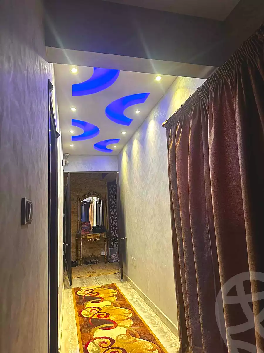 https://aqarmap.com.eg/en/listing/7069168-for-sale-cairo-helwan-helwan-el-sharkeya-heidar-st
