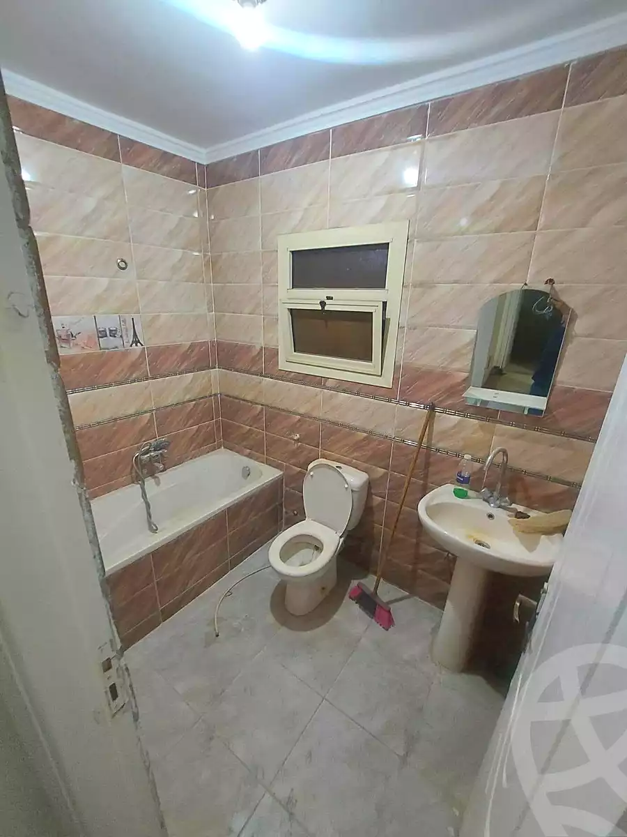 https://aqarmap.com.eg/en/listing/7069224-for-rent-cairo-helwan-sherif-st