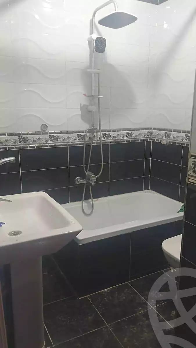 https://aqarmap.com.eg/ar/listing/7069273-for-sale-alexandria-al-agamy-el-hanouvel-el-warsha-st
