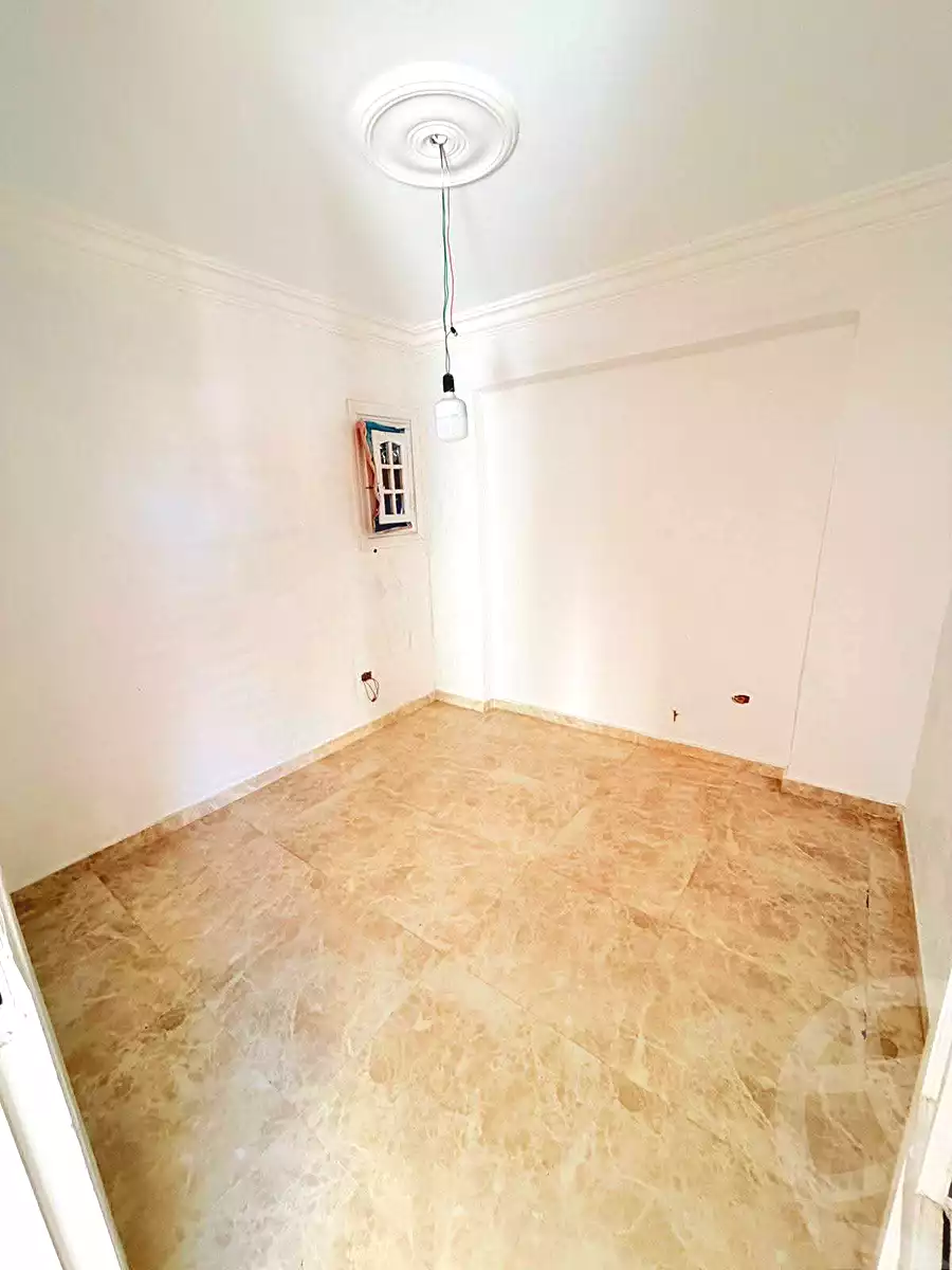 https://aqarmap.com.eg/ar/listing/7069300-for-sale-alexandria-al-agamy-lbytsh-el-hanafeya-st
