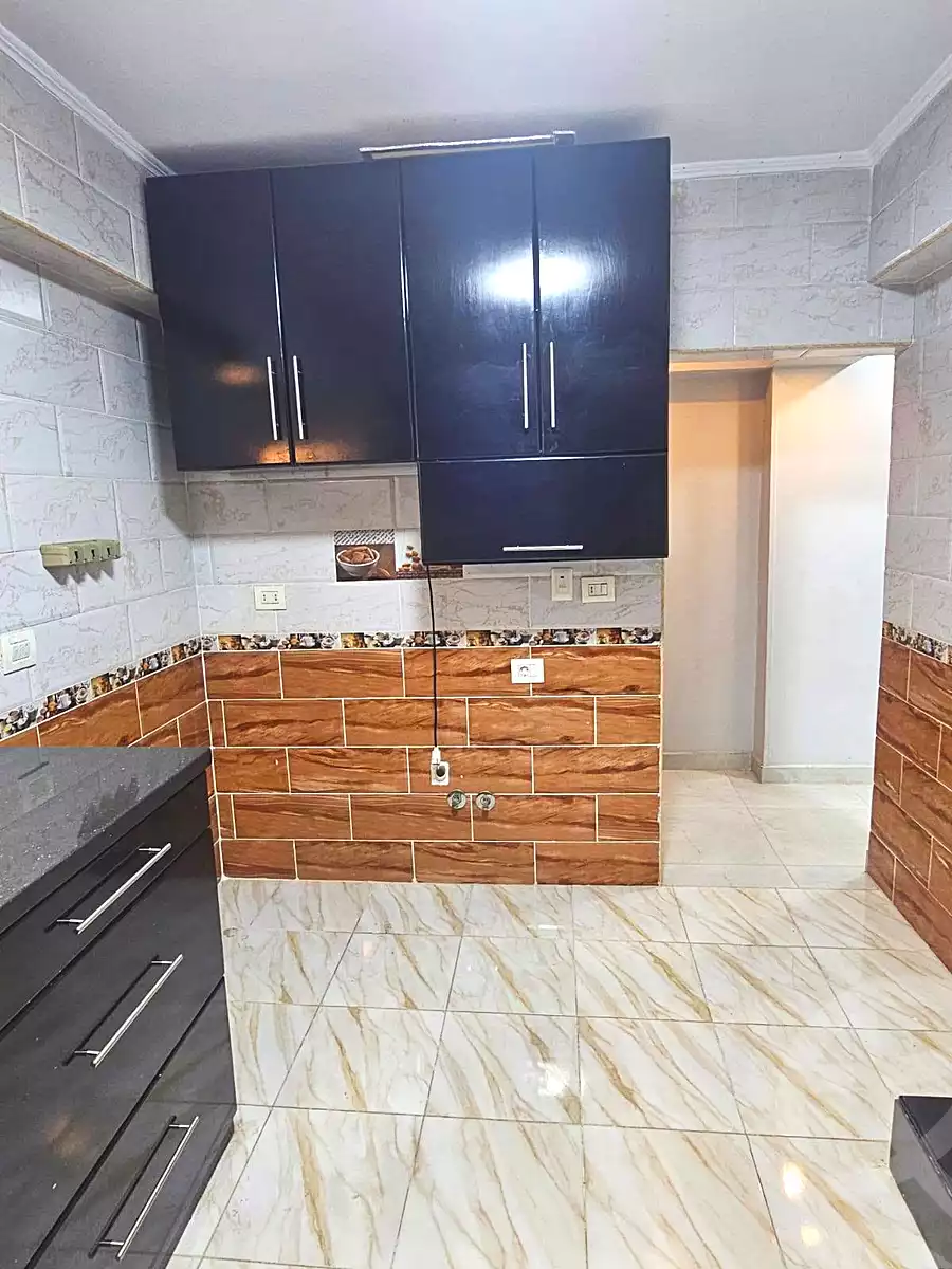 https://aqarmap.com.eg/ar/listing/7069439-for-rent-cairo-helwan-helwan-el-sharkeya-zaki-hawas-st