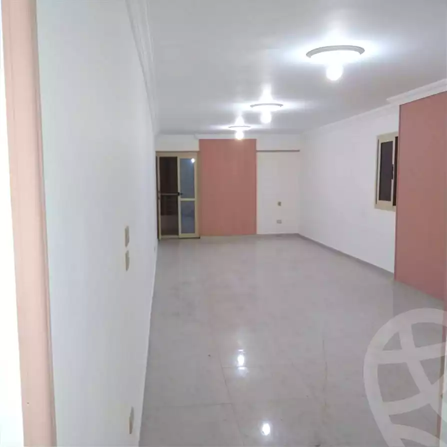 https://aqarmap.com.eg/ar/listing/7069799-for-sale-alexandria-el-asafra-l-sfr-bhry