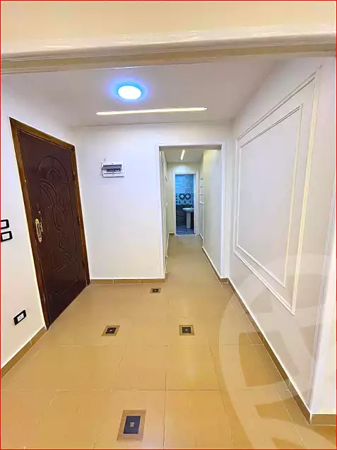 https://aqarmap.com.eg/ar/listing/7069965-for-sale-alexandria-miami-el-gaish-rd-st