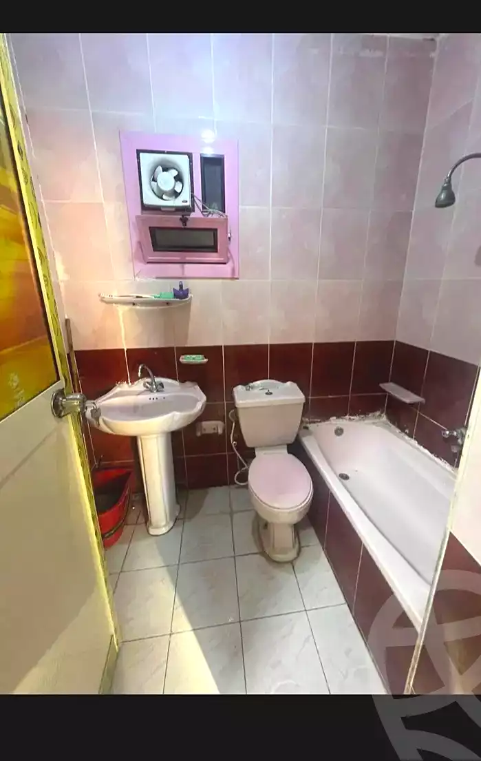 https://aqarmap.com.eg/ar/listing/7070098-for-sale-alexandria-sydy-bshr-sydy-bshr-qbly-hassan-refaat-st