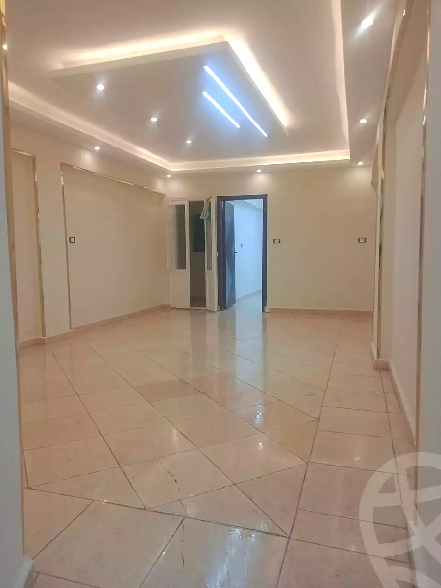 https://aqarmap.com.eg/ar/listing/7070162-for-sale-alexandria-al-agamy-el-hanouvel