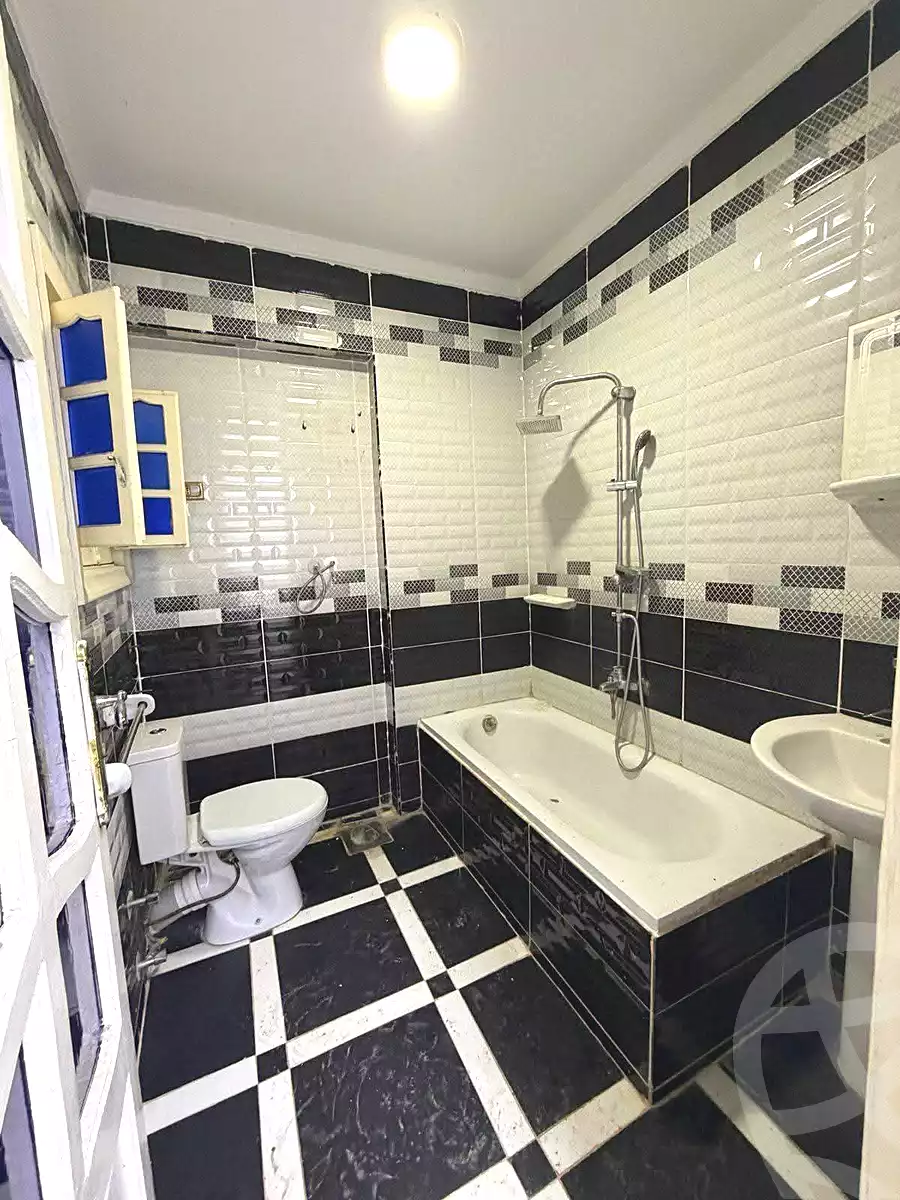 https://aqarmap.com.eg/ar/listing/7070583-for-sale-alexandria-el-asafra-shr-45
