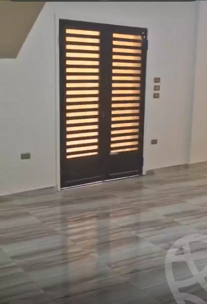 https://aqarmap.com.eg/en/listing/7070641-for-rent-cairo-new-cairo-first-settlement-mhwr-mstfy-kml