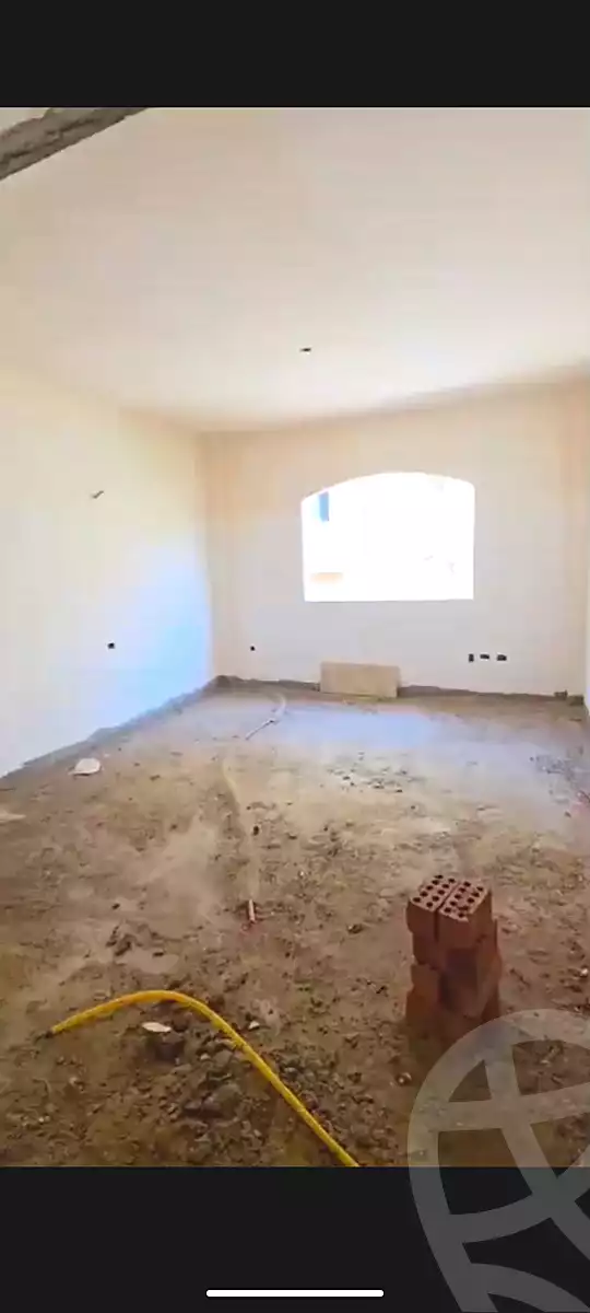 https://aqarmap.com.eg/ar/listing/7070796-for-sale-cairo-new-cairo-ganob-el-akadamiya-south-academy-b-aisha-abd-el-rahman-st