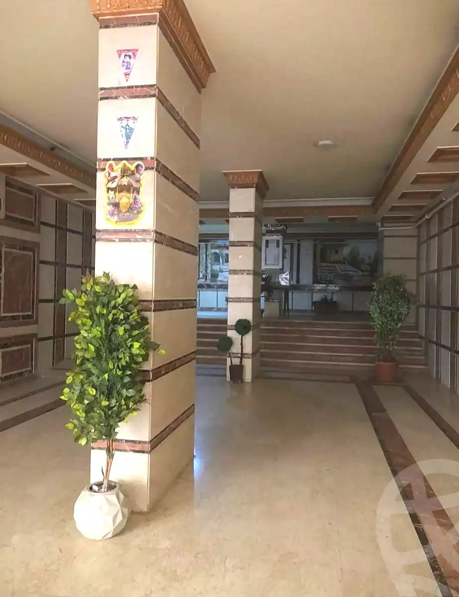 https://aqarmap.com.eg/ar/listing/7070860-for-sale-alexandria-el-montazah-compounds-in-el-montazah-green-view