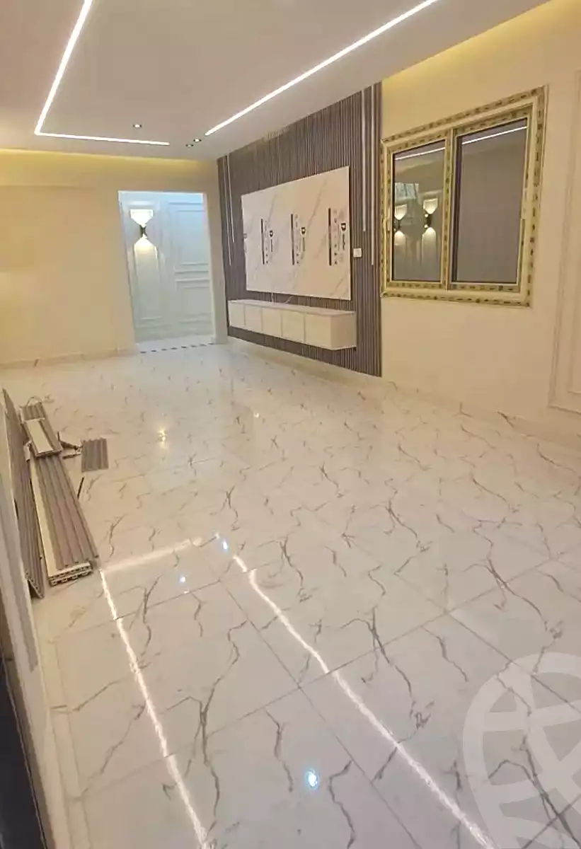 https://aqarmap.com.eg/ar/listing/7071039-for-sale-alexandria-miami-shr-jml-bd-lnsr
