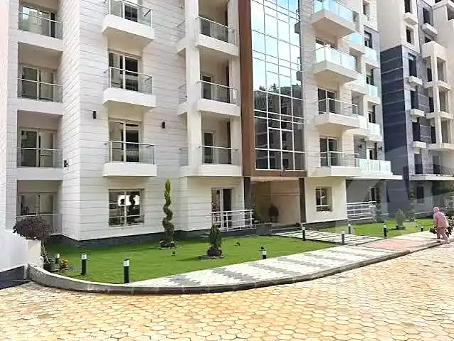https://aqarmap.com.eg/ar/listing/7071138-for-sale-cairo-new-administrative-capital-r7-oia