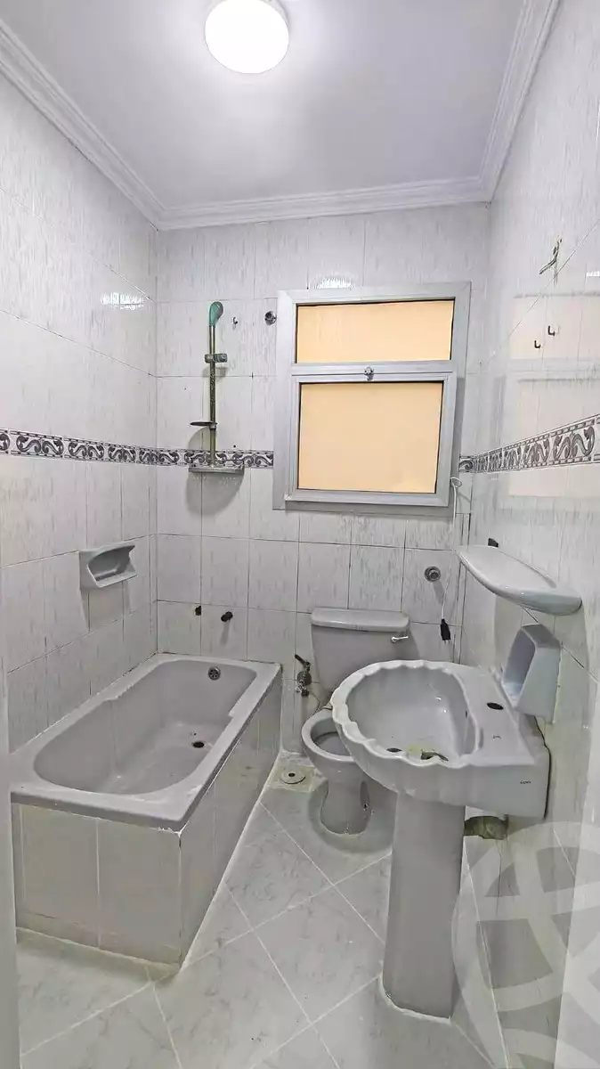 https://aqarmap.com.eg/ar/listing/7071618-for-sale-alexandria-al-agamy-shataa-el-nakheel