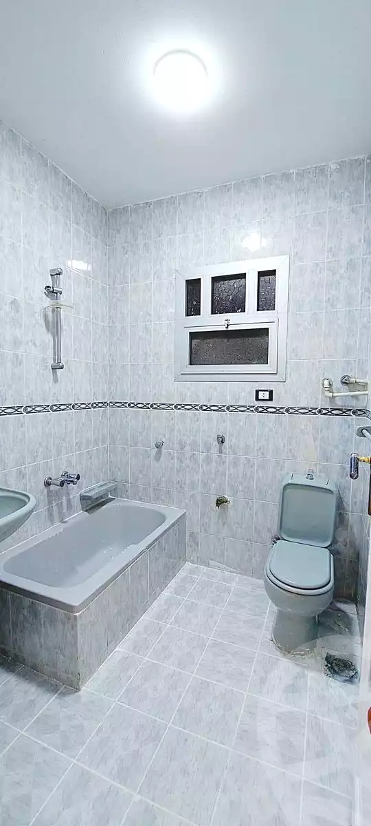 https://aqarmap.com.eg/en/listing/7071856-for-sale-alexandria-al-agamy