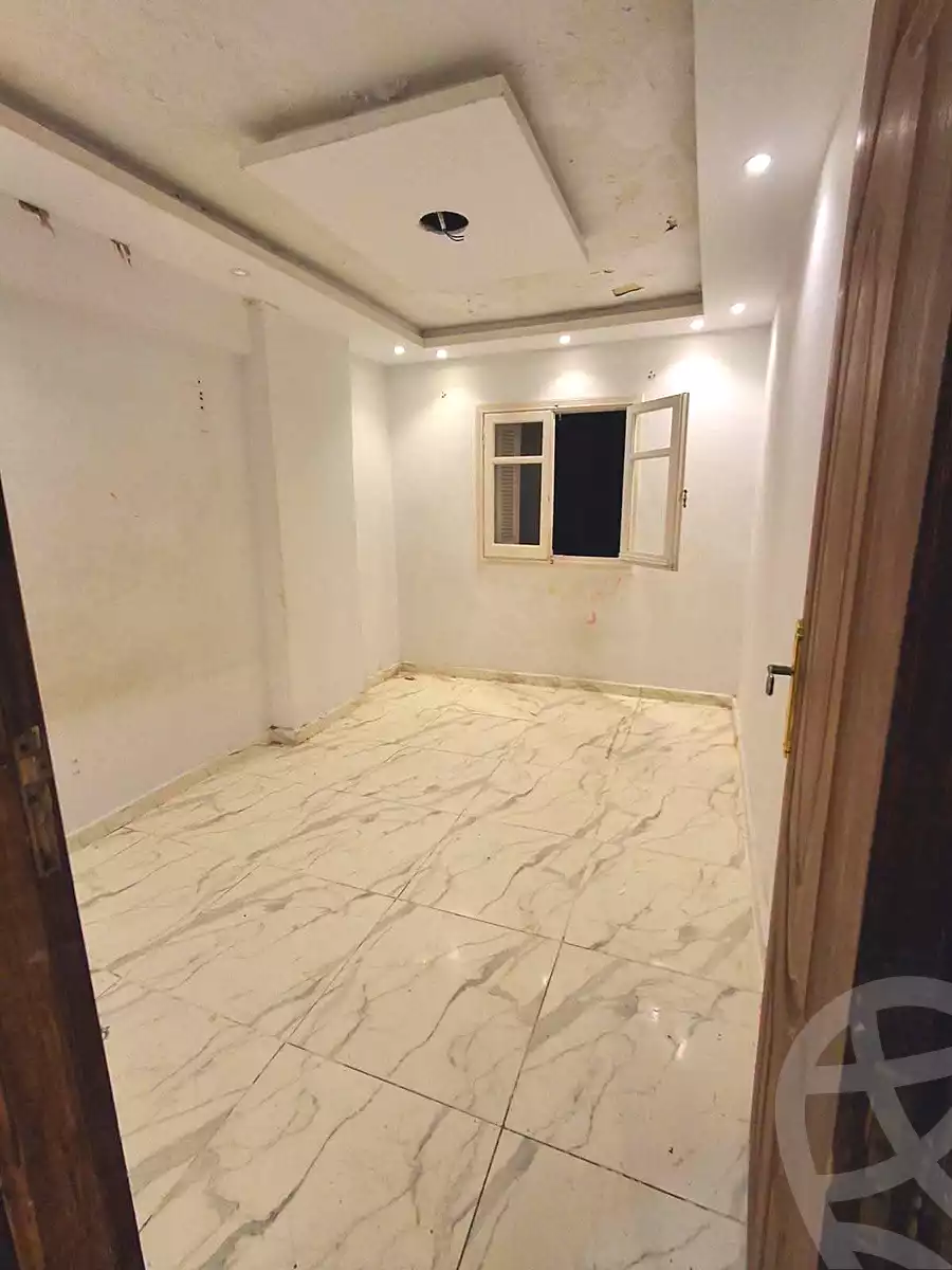 https://aqarmap.com.eg/en/listing/7072018-for-sale-alexandria-bahray-el-anfoshy-sidi-kazman-st