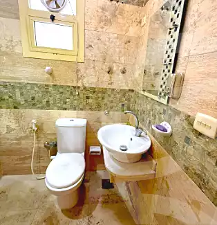 https://aqarmap.com.eg/ar/listing/7072138-for-sale-alexandria-sydy-bshr-sydy-bshr-bhry-shr-khld-bn-lwlyd