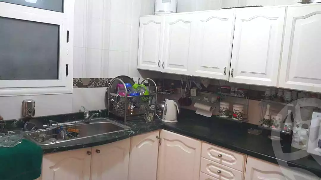 شقة بـ٣ غرف نوم في Continental Gardens، صورة ١٠ من ١٣
