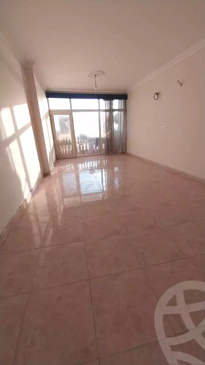 https://aqarmap.com.eg/en/listing/7072223-for-sale-cairo-shoubra-corniche-el-nile-st