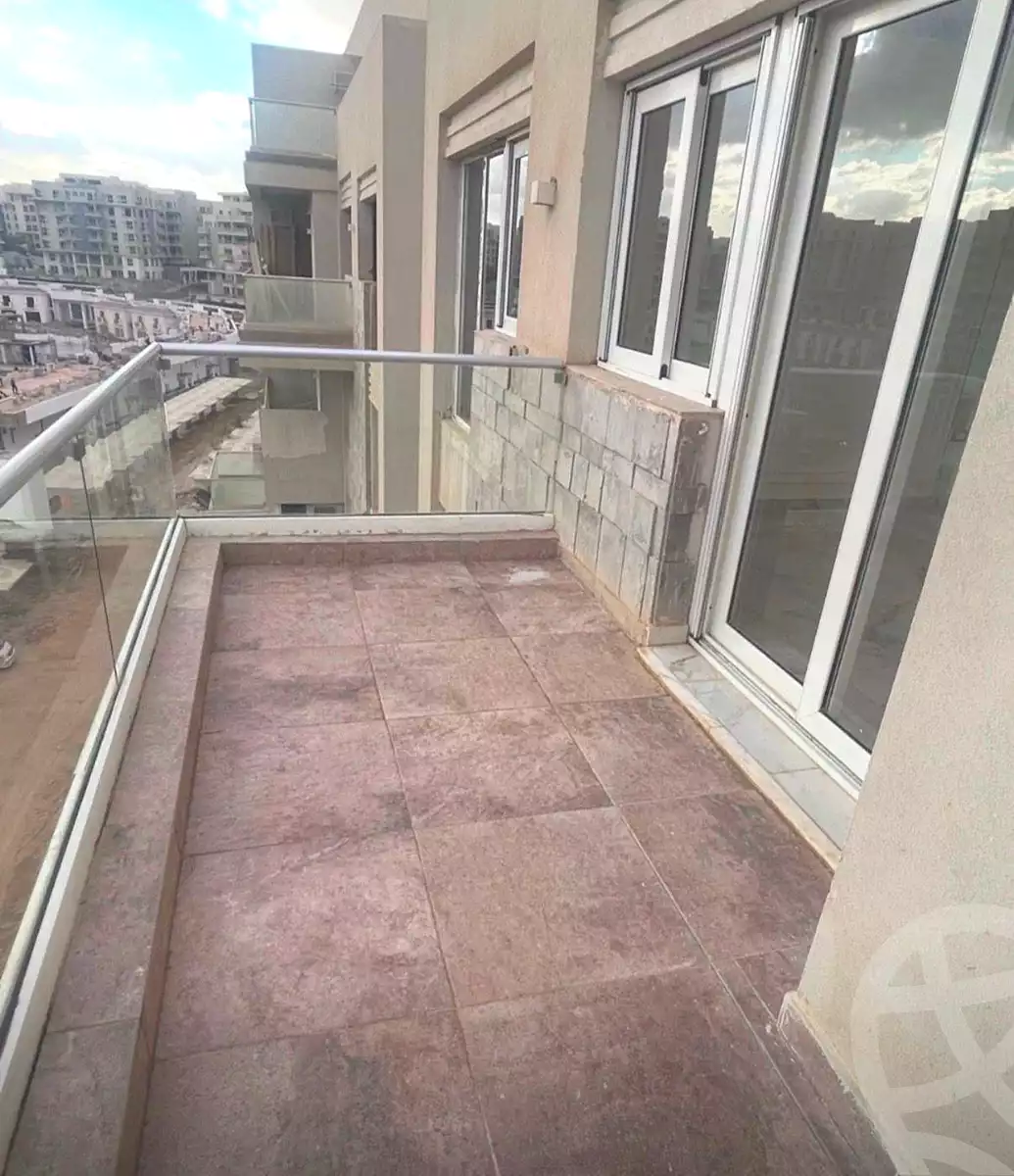 https://aqarmap.com.eg/ar/listing/7072474-for-rent-cairo-new-cairo-compounds-mwntn-fyw-y-syty-club-park-mountain-view-icity