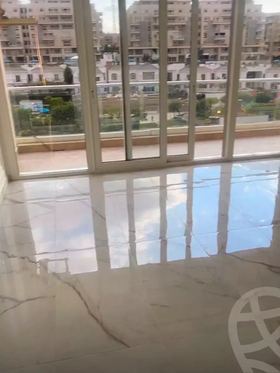 https://aqarmap.com.eg/ar/listing/7072474-for-rent-cairo-new-cairo-compounds-mwntn-fyw-y-syty-club-park-mountain-view-icity