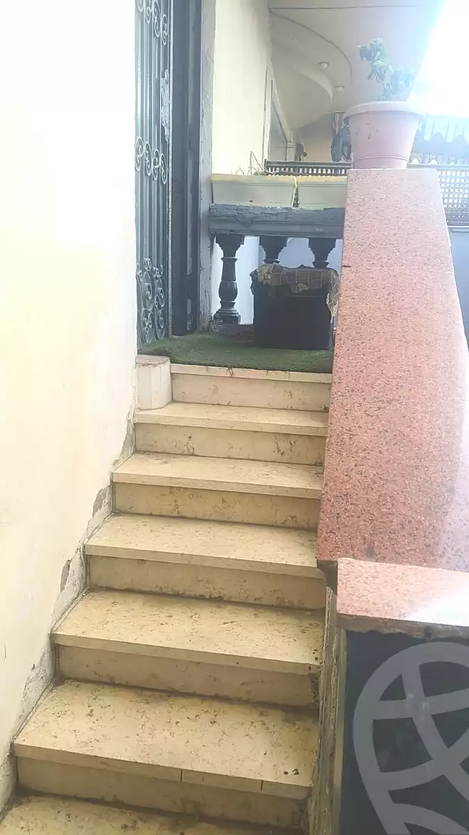 https://aqarmap.com.eg/en/listing/7072678-for-sale-cairo-new-cairo-el-ahyaa-third-neighborhood-street-16