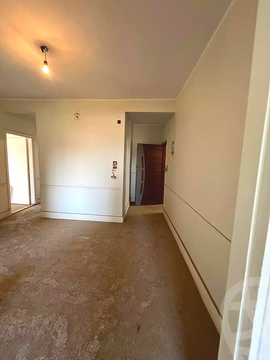 https://aqarmap.com.eg/en/listing/7072892-for-sale-cairo-helwan-helwan-el-sharkeya-thabit-basha-st