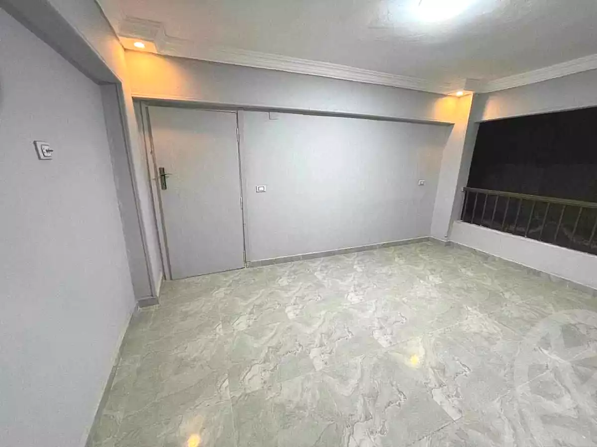 https://aqarmap.com.eg/ar/listing/7073073-for-sale-alexandria-al-agamy-el-hanouvel