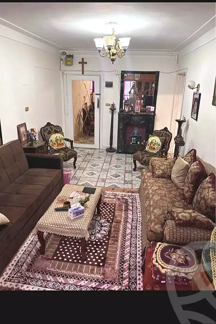 https://aqarmap.com.eg/en/listing/7072935-for-sale-alexandria-el-mandara-shr-jml-bd-lnsr