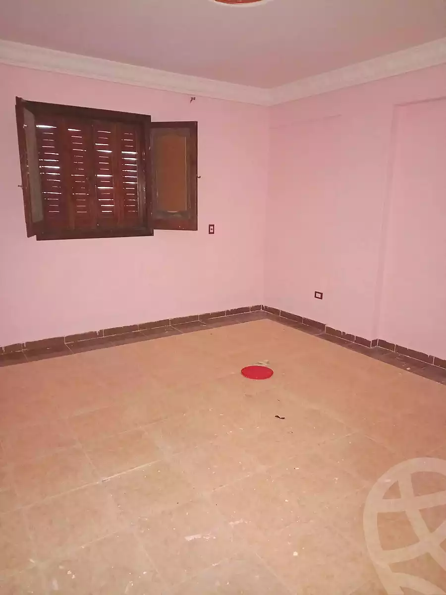 https://aqarmap.com.eg/ar/listing/7073298-for-rent-alexandria-al-agamy-bw-ywsf