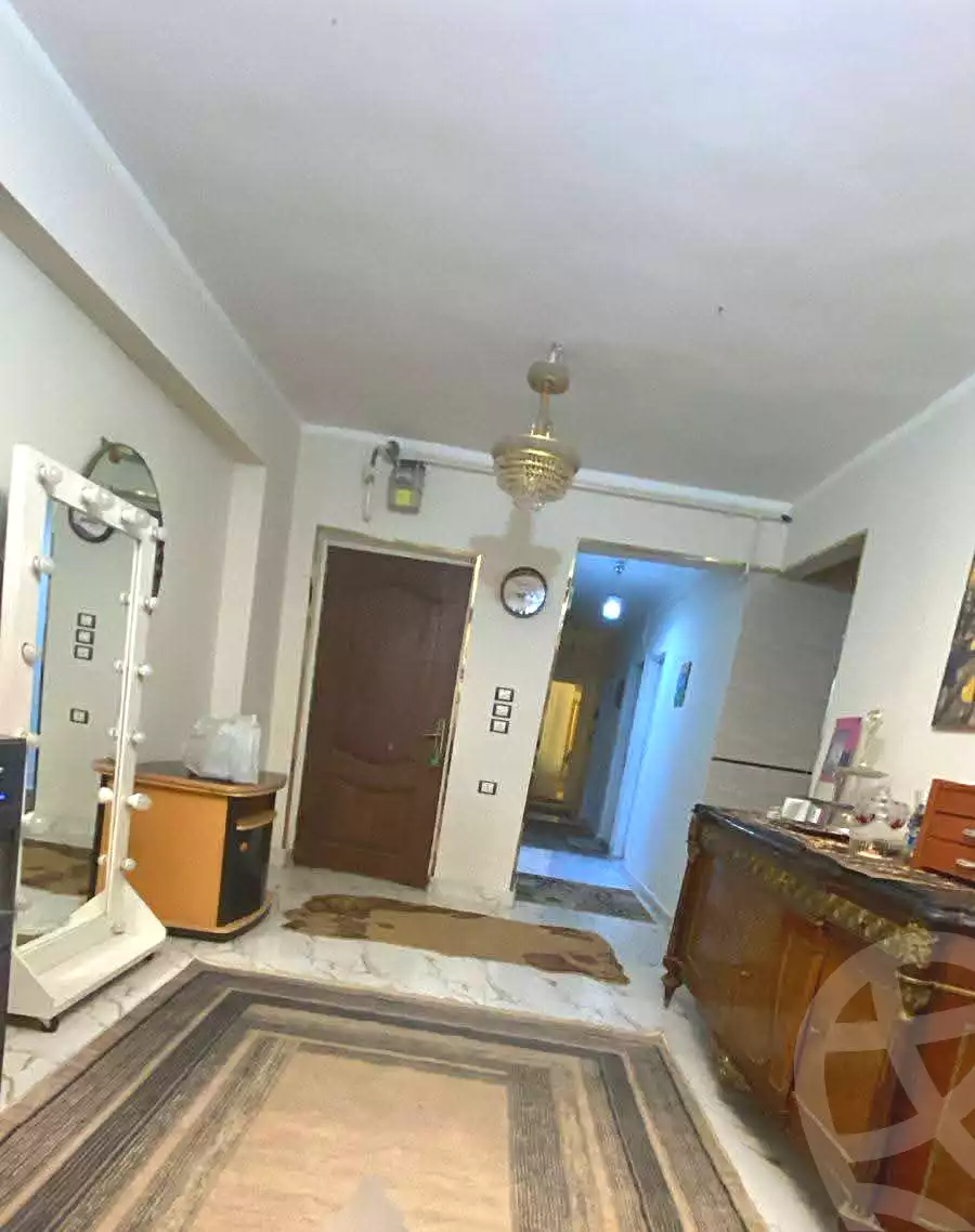 https://aqarmap.com.eg/en/listing/7073384-for-sale-cairo-nozha-2-el-khamseen-st