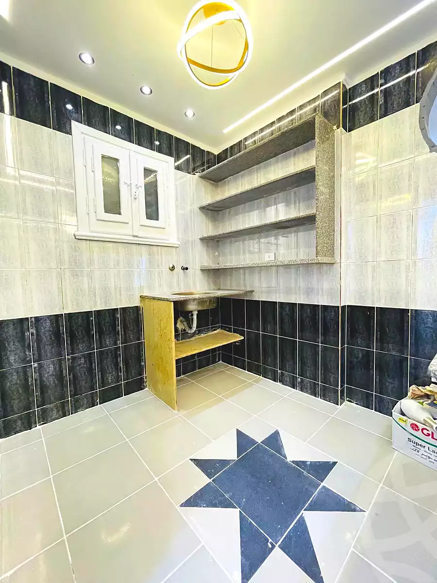 https://aqarmap.com.eg/ar/listing/7073440-for-sale-alexandria-al-agamy-shataa-el-nakheel