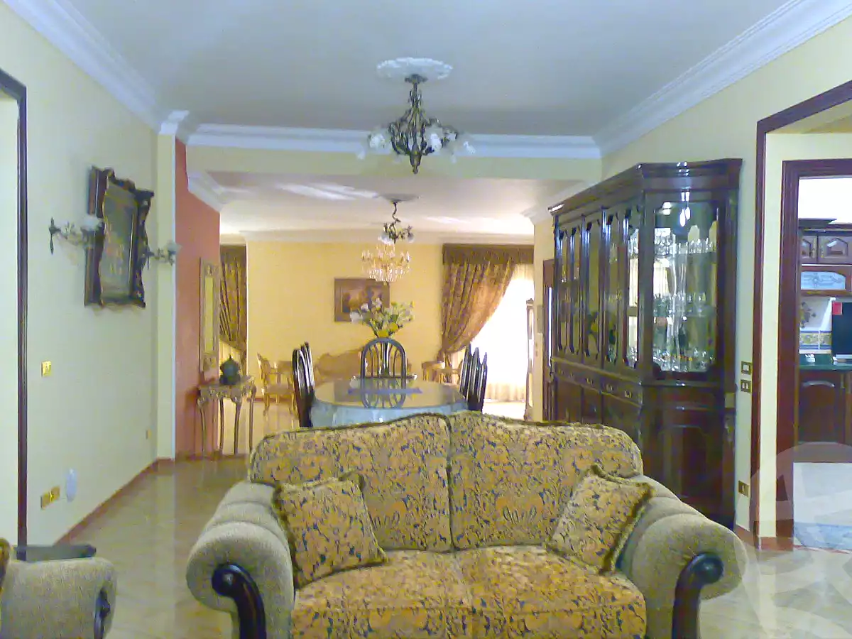 https://aqarmap.com.eg/ar/listing/7073909-for-sale-cairo-new-cairo-el-ahyaa-third-neighborhood-street-2